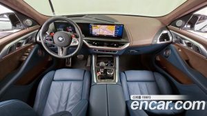 BMW XM 4.4 2023 года из Южной Кореи