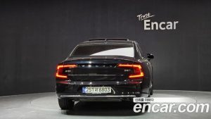 Volvo S90 B6 AWD ULTIMATE Bright 2023 года из Южной Кореи