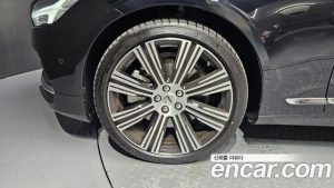 Volvo S90 B6 AWD ULTIMATE Bright 2023 года из Южной Кореи