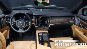 Volvo S90 B6 AWD ULTIMATE Bright 2023 года из Южной Кореи