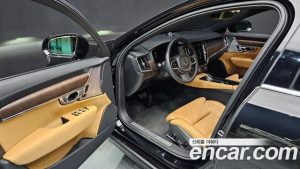 Volvo S90 B6 AWD ULTIMATE Bright 2023 года из Южной Кореи