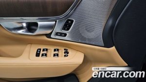 Volvo S90 B6 AWD ULTIMATE Bright 2023 года из Южной Кореи