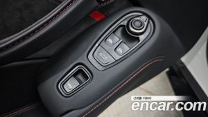 Astonmartin Vantage 4.0 V8 Roadster F1 Edition 2022 года из Южной Кореи