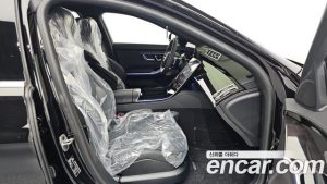 Mercedes-Benz S-Class S500L 4MATIC 2024 года из Южной Кореи