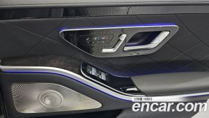 Mercedes-Benz S-Class S500L 4MATIC 2024 года из Южной Кореи