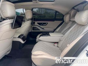 Mercedes-Benz S-Class S500L 4MATIC 2023 года из Южной Кореи