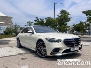 Mercedes-Benz S-Class S500L 4MATIC 2023 года из Южной Кореи