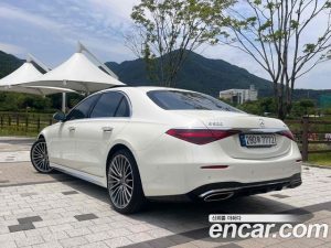 Mercedes-Benz S-Class S500L 4MATIC 2023 года из Южной Кореи