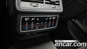 Audi A7 45 TDI 4WD Premium 2023 года из Южной Кореи