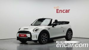 Mini Cooper Convertible Seaside Edition 2023 года из Южной Кореи