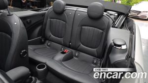 Mini Cooper Convertible Seaside Edition 2023 года из Южной Кореи