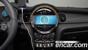Mini Cooper Convertible Seaside Edition 2023 года из Южной Кореи