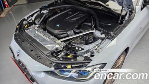 BMW 4-Series M440i xDrive Online Exclusive Cabriolet 2024 года из Южной Кореи