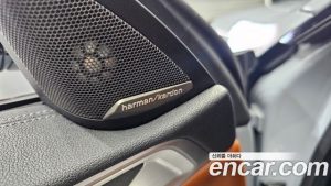 BMW 4-Series M440i xDrive Online Exclusive Cabriolet 2024 года из Южной Кореи