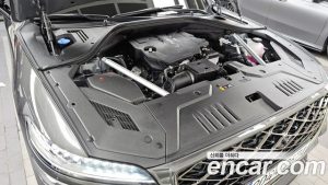 Genesis GV70 2.5T Бензин 2WD 2025 года из Южной Кореи
