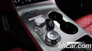 Genesis GV70 2.5T Бензин 2WD 2025 года из Южной Кореи