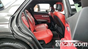 Genesis GV70 2.5T Бензин 2WD 2025 года из Южной Кореи