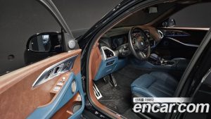 BMW XM 4.4 2023 года из Южной Кореи