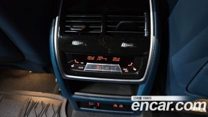 BMW XM 4.4 2023 года из Южной Кореи