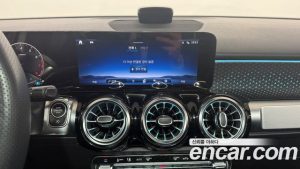 Mercedes-Benz GLB-Class GLB250 4MATIC 2024 года из Южной Кореи