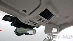 Land Rover Range Rover Evoque P250 Dynamic SE 2024 года из Южной Кореи