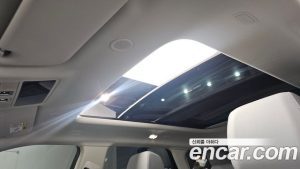 Land Rover Range Rover Evoque P250 S 2024 года из Южной Кореи