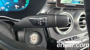 Mercedes-Benz GLC-Class GLC300e 4MATIC Coupe Premium Charger 2023 года из Южной Кореи