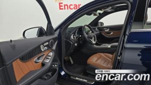 Mercedes-Benz GLC-Class GLC300e 4MATIC Coupe Premium Charger 2023 года из Южной Кореи