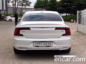 Volvo S90 B5 Inscription 2022 года из Южной Кореи