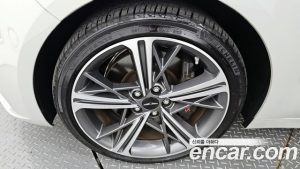 Genesis G70 Бензин 2.5T 4WD 2024 года из Южной Кореи