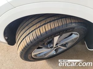 Genesis GV80 2.5T Бензин AWD 2024 года из Южной Кореи