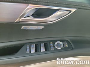 Genesis GV80 2.5T Бензин AWD 2024 года из Южной Кореи
