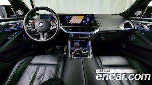 BMW XM 4.4 2023 года из Южной Кореи