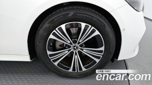 Mercedes-Benz E-Class E200 Avantgarde 2025 года из Южной Кореи