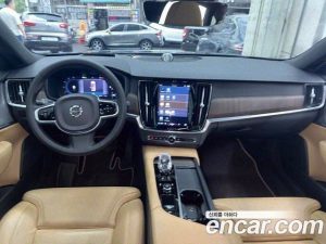 Volvo S90 B6 AWD ULTIMATE Bright 2023 года из Южной Кореи