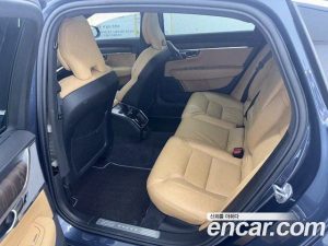 Volvo S90 B6 AWD ULTIMATE Bright 2023 года из Южной Кореи