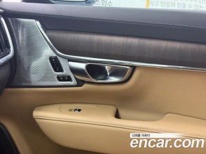 Volvo S90 B6 AWD ULTIMATE Bright 2023 года из Южной Кореи