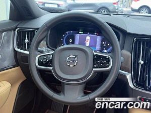 Volvo S90 B6 AWD ULTIMATE Bright 2023 года из Южной Кореи