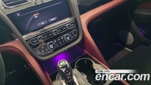 Bentley Bentayga 4.0 V8 S 2023 года из Южной Кореи