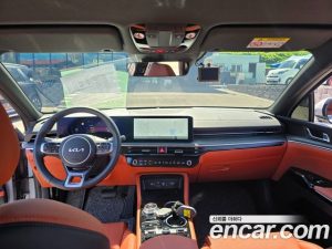 Kia K5 Noblesse 2025 года из Южной Кореи