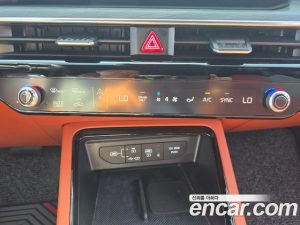 Kia K5 Noblesse 2025 года из Южной Кореи