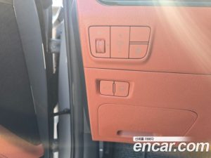 Kia K5 Noblesse 2025 года из Южной Кореи