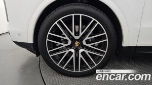 Porsche Cayenne 3.0 2024 года из Южной Кореи