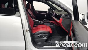Porsche Cayenne 3.0 2024 года из Южной Кореи