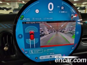 Mini Cooper ESSENTIAL 2025 года из Южной Кореи