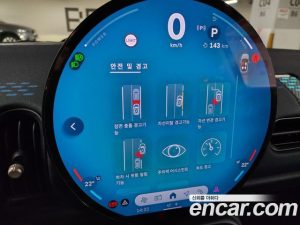Mini Cooper ESSENTIAL 2025 года из Южной Кореи