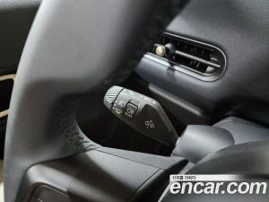 Mini Cooper ESSENTIAL 2025 года из Южной Кореи