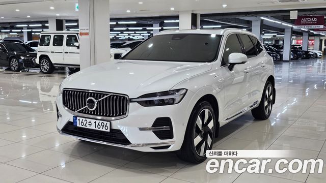 Volvo XC60 T8 Ultra Bright 2025 года из Кореи