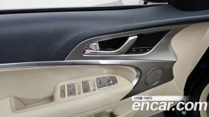 Genesis G70 Бензин 2.5T 4WD 2025 года из Южной Кореи