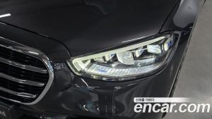 Mercedes-Benz S-Class S500L 4MATIC 2024 года из Южной Кореи